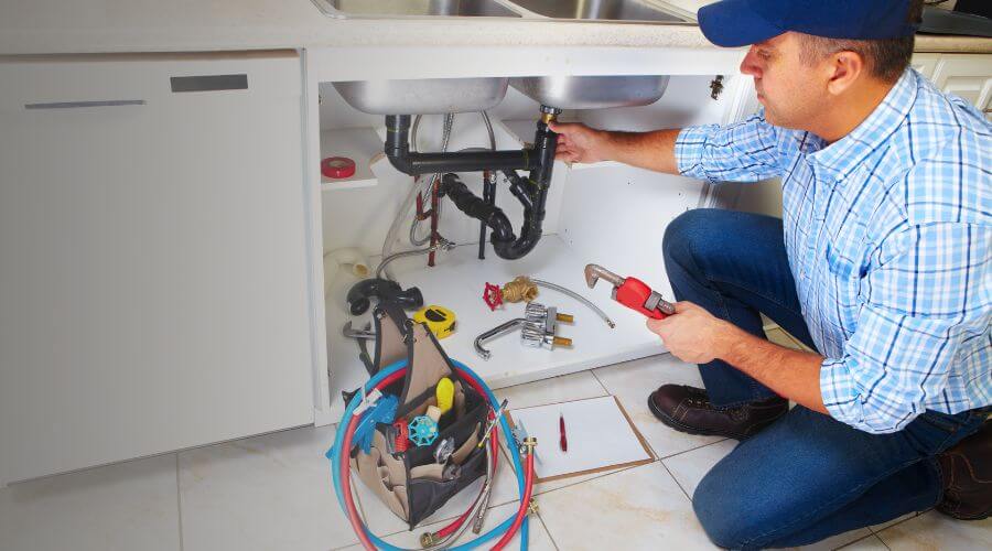 Expert burst pipe repair services in Clarkson, NE